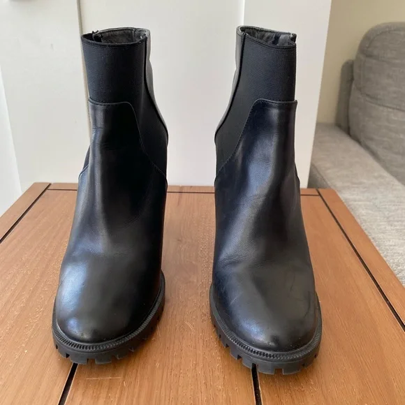 Zara Basic Women's Black Leather Lug Sole Ankle Boots Size 36 - Picture 8 of 8